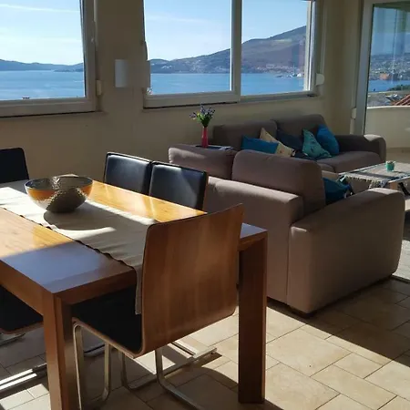 Coasting Croatia * Trogir